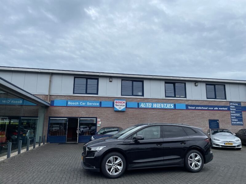 Zwart Gebruikt 2021 Skoda Enyaq iV Business Line SUV | € 21.450 (Duur) - Afbeelding 1/4