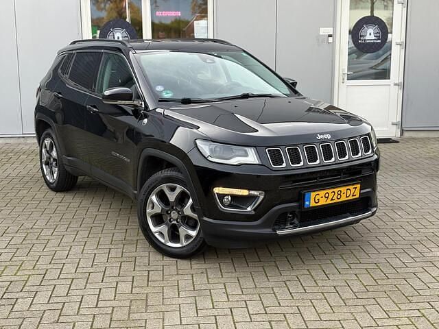 Zwart Occasion 2018 Jeep Compass Limited SUV | € 12.450 (Super prijs) - Afbeelding 1/4