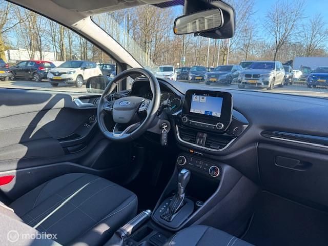 Occasion Ford Fiesta Titanium 99 PK (72 kW) 2018 Grijs (metallic) Hatchback