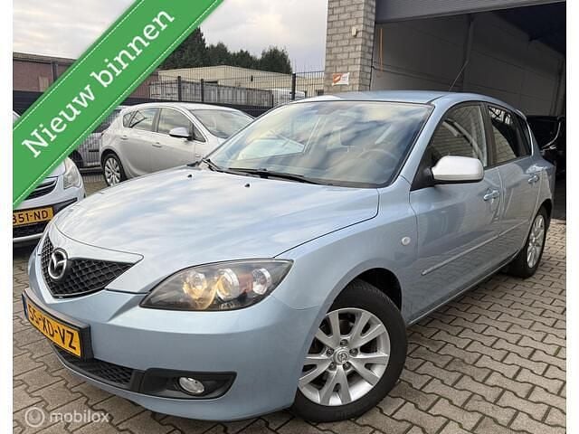 Blauw Occasion 2007 Mazda 3 Hatchback | € 2.250 (Eerlijke prijs) - Afbeelding 1/4
