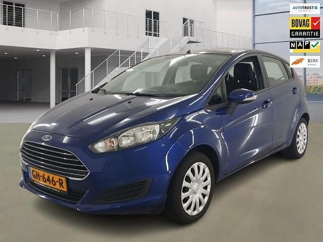 Blauw Gebruikt 2015 Ford Fiesta Style Hatchback | € 8.950 (Eerlijke prijs) - Afbeelding 1/4