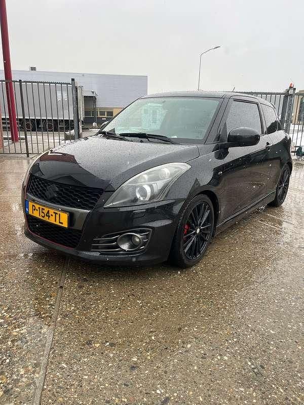 Occasion 2012 Suzuki Swift Sport Sedan | € 6.650 (Iets duurder) - Afbeelding 1/4