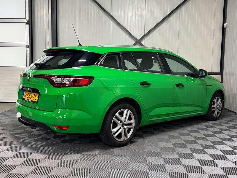Occasion Renault Mégane GrandTour Zen 116 PK (85 kW) 2020 Groen Stationwagen