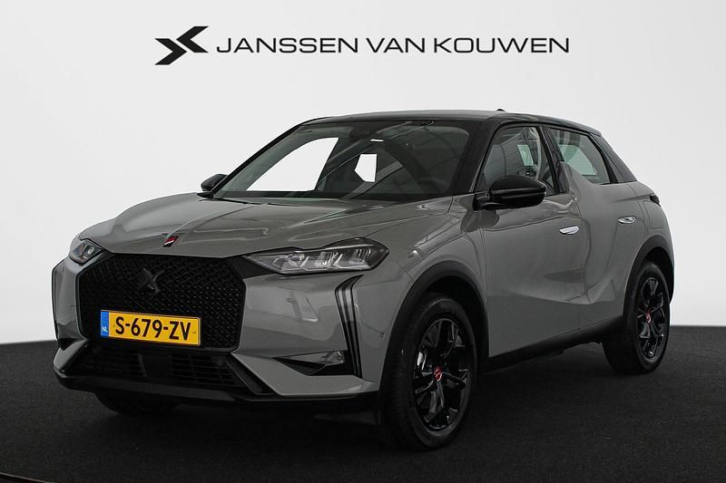 Grijs Occasion 2023 DS Automobiles DS3 Crossback E-Tense Performance SUV | € 23.885 (Eerlijke prijs) - Afbeelding 1/4