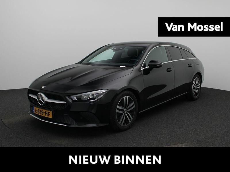 Zwart Gebruikt 2021 Mercedes CLA180 Shooting Brake Business Stationwagen | € 26.400 (Eerlijke prijs) - Afbeelding 1/4