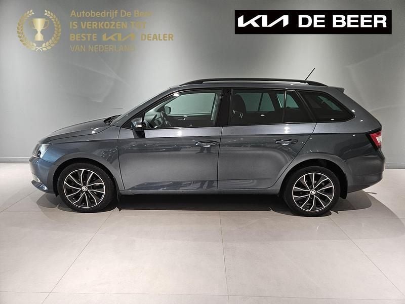 Grijs Gebruikt 2015 Skoda Fabia First Edition Stationwagen | € 9.995 (Eerlijke prijs) - Afbeelding 1/4