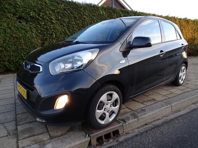 Zwart Occasion 2013 Kia Picanto Hatchback | € 4.950 (Eerlijke prijs) - Afbeelding 1/4