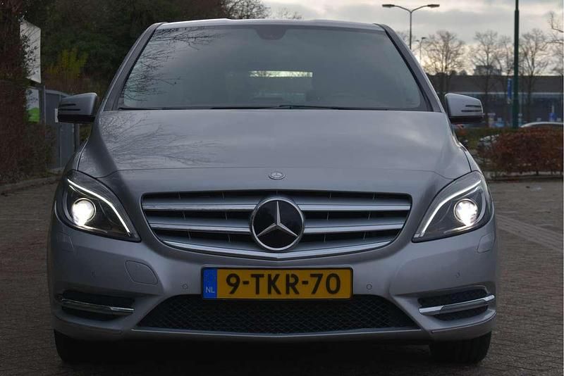 Occasion Mercedes B180 Prestige 123 PK (90 kW) 2014 Grijs MPV