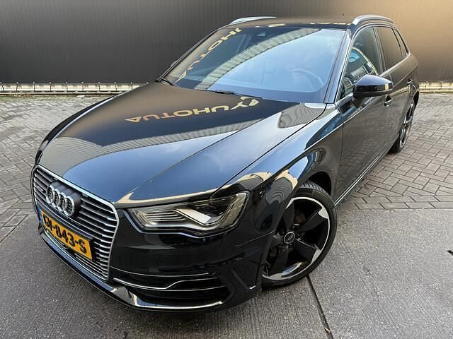 Occasion Audi A3 Sportback Design 150 PK (110 kW) 2015 Zwart Hatchback