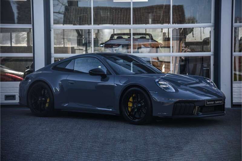 Grijs Nieuw 2025 Porsche 911 Carrera GTS Coupé | € 276.450 (Eerlijke prijs) - Afbeelding 1/4