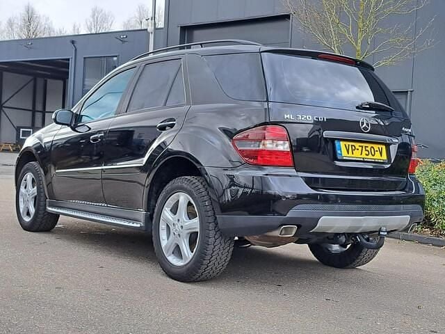 Occasion Mercedes 320 224 PK (164 kW) 2007 Zwart Van