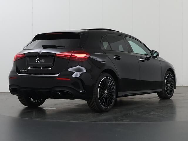 Nieuw Mercedes A250 Business 163 PK (119 kW) 2026 Zwart Hatchback