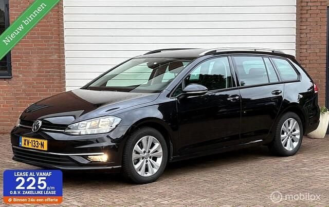 Zwart Occasion 2019 VW Golf VII Comfortline Stationwagen | € 15.350 (Goede deal) - Afbeelding 1/4