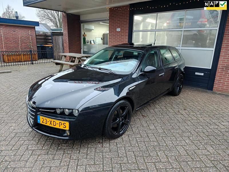 Zwart Gebruikt 2007 Alfa Romeo 159 Impression Stationwagen | € 1.450 (Eerlijke prijs) - Afbeelding 1/4