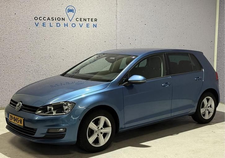 Blauw Occasion 2013 VW Golf VII Highline Hatchback | € 6.750 (Super prijs) - Afbeelding 1/4