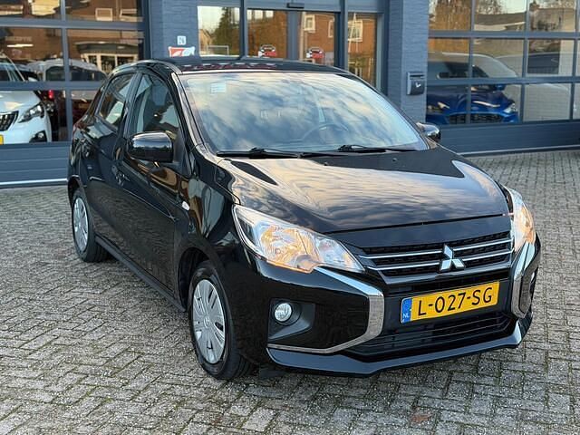 Occasion Mitsubishi Space Star 71 PK (52 kW) 2021 Zwart Hatchback