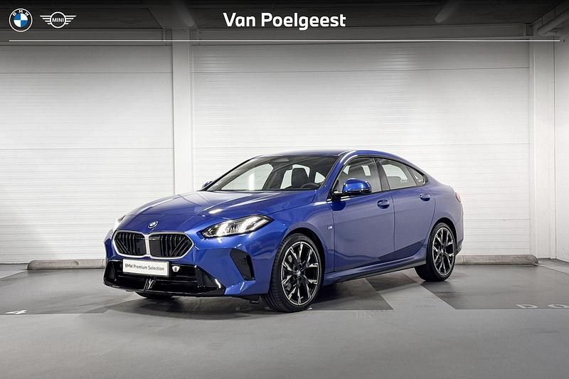Blauw Gebruikt 2025 BMW 220 Shadowline Coupé | € 38.900 (Super prijs) - Afbeelding 1/4