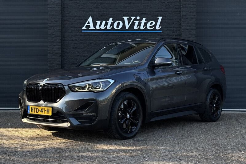 Grijs Gebruikt 2021 BMW X1 SUV | € 27.645 (Goede deal) - Afbeelding 1/4