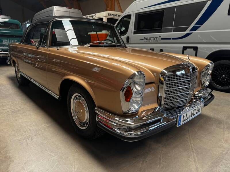 Beigesandbeige metallic Gebruikt 1969 Mercedes 280 SE Cabriolet | € 398.800 - Afbeelding 1/4