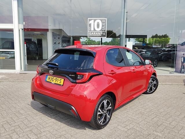 Occasion Toyota Yaris Style 114 PK (83 kW) 2024 Rood Hatchback