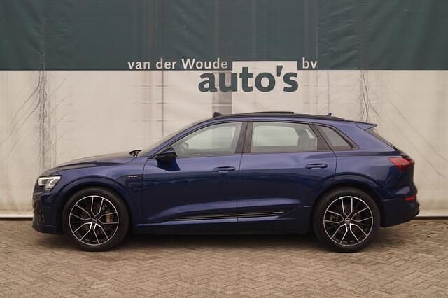 Blauw Occasion 2020 Audi e-tron S-Line SUV | € 24.900 (Iets duurder) - Afbeelding 1/4