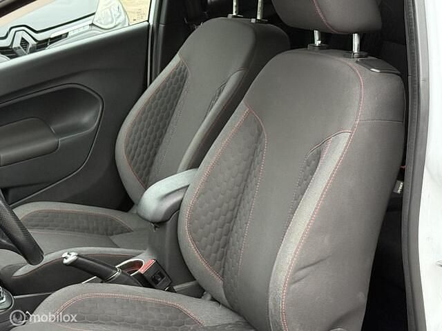 Occasion Ford Fiesta ST-Line 101 PK (74 kW) 2016 Wit Hatchback