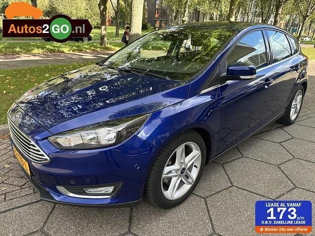Blauw Gebruikt 2015 Ford Focus Hatchback | € 10.495 (Goede deal) - Afbeelding 1/4