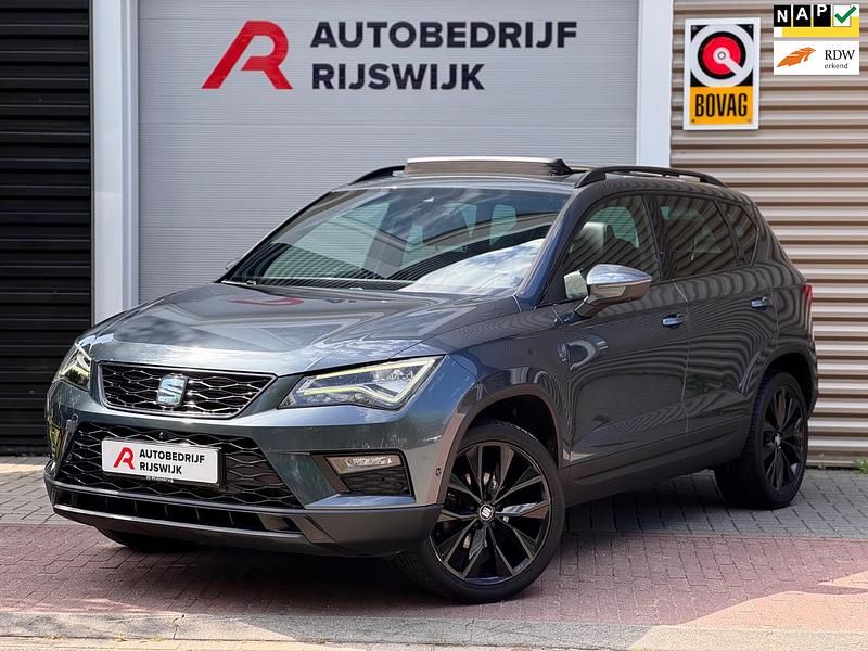 Grijs Gebruikt 2019 Seat Ateca Business SUV | € 23.950 (Eerlijke prijs) - Afbeelding 1/4