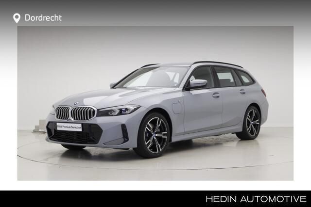 Grijs Gebruikt 2024 BMW 320 Stationwagen | € 48.895 - Afbeelding 1/3