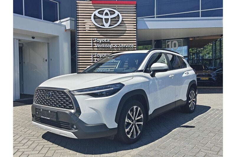 Gebruikt 2024 Toyota Corolla Cross Style SUV | € 36.999 - Afbeelding 1/1