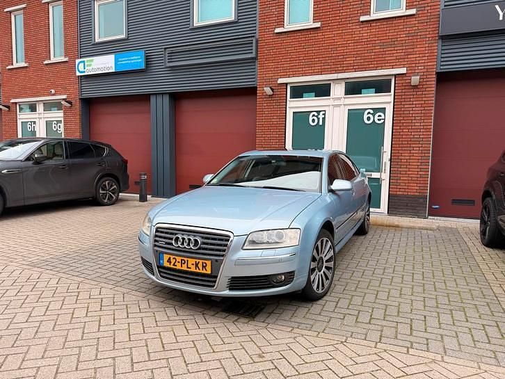 Gebruikt 2004 Audi A8 Sedan | € 3.150 - Afbeelding 1/4
