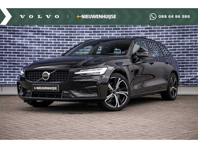 Zwart Gebruikt 2022 Volvo V60 Plus Stationwagen | € 38.394 (Iets duurder) - Afbeelding 1/4