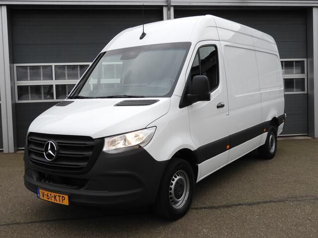 Wit Gebruikt 2023 Mercedes Sprinter Van | € 34.950 (Goede deal) - Afbeelding 1/4