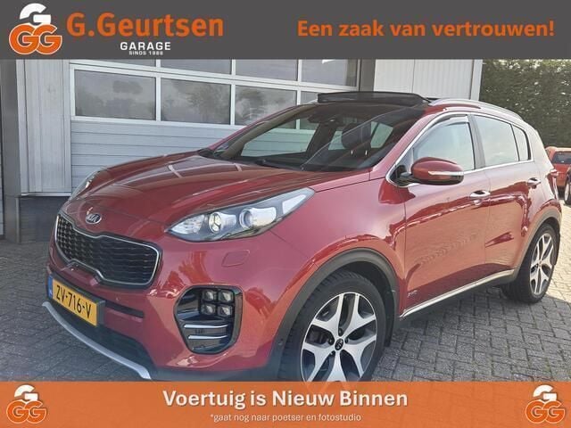Rood, metallic lak Gebruikt 2016 Kia Sportage GT-Line SUV | € 18.900 (Eerlijke prijs) - Afbeelding 1/4