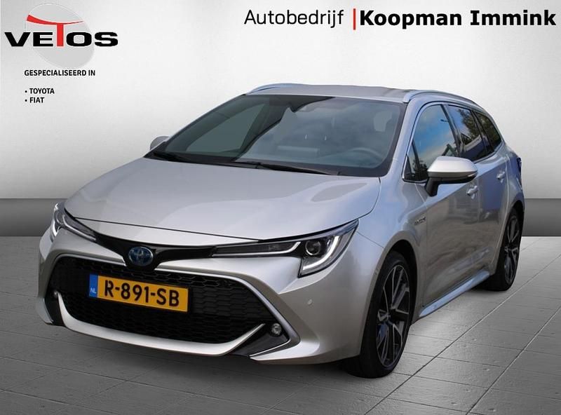 Grijs Gebruikt 2019 Toyota Corolla Executive Stationwagen | € 24.445 (Super prijs) - Afbeelding 1/4