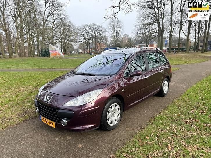 Paars Occasion 2006 Peugeot 307 Stationwagen | € 1.999 (Goede deal) - Afbeelding 1/4