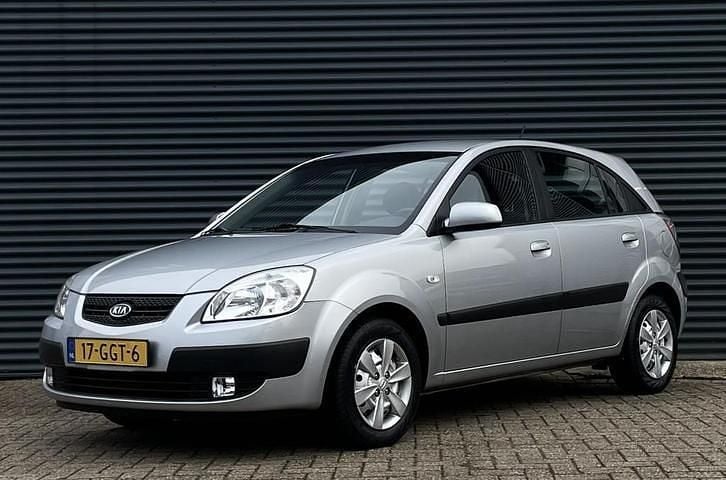 Occasion Kia Rio 97 PK (71 kW) 2008 Grijs Hatchback