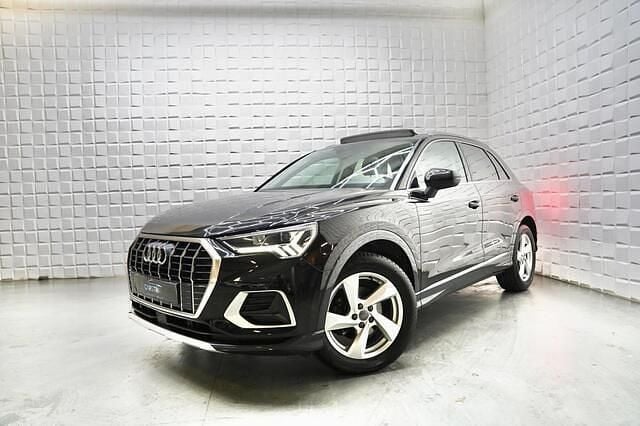 Zwart Occasion 2019 Audi Q3 SUV | € 26.999 (Iets duurder) - Afbeelding 1/4
