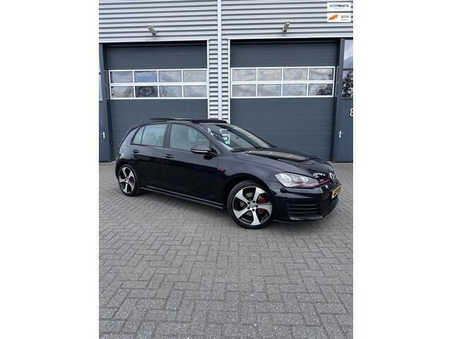 Zwart Gebruikt 2015 VW Golf VII GTI Hatchback | € 18.450 (Goede deal) - Afbeelding 1/4