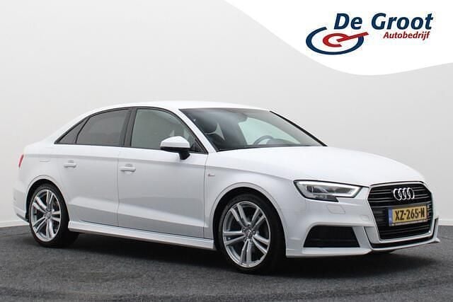 Wit Gebruikt 2019 Audi A3 S-Line Sedan | € 22.950 (Eerlijke prijs) - Afbeelding 1/4