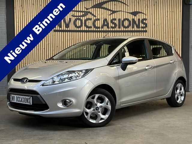 Grijs Gebruikt 2011 Ford Fiesta Titanium Hatchback | € 9.440 (Eerlijke prijs) - Afbeelding 1/4