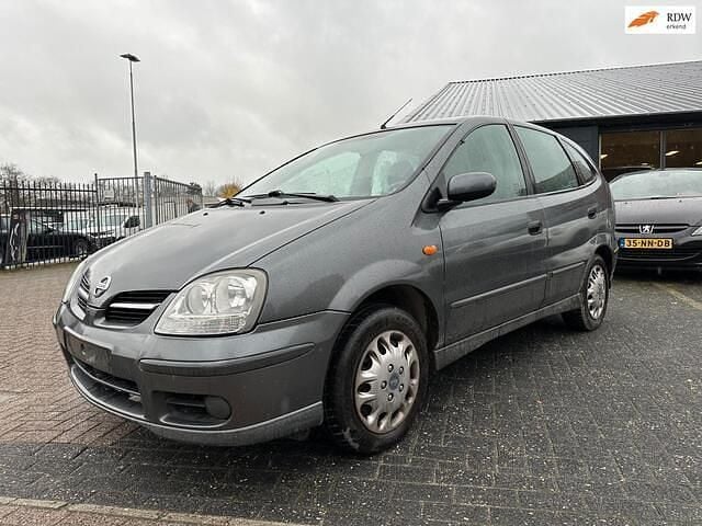 Grijs (metallic) Gebruikt 2006 Nissan Almera Tino Visia MPV | € 750 (Goede deal) - Afbeelding 1/4