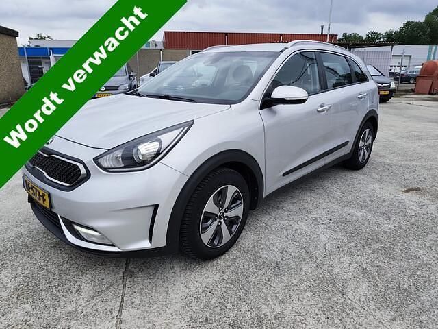 Grijs Gebruikt 2016 Kia Niro First Edition SUV | € 9.999 (Eerlijke prijs) - Afbeelding 1/4