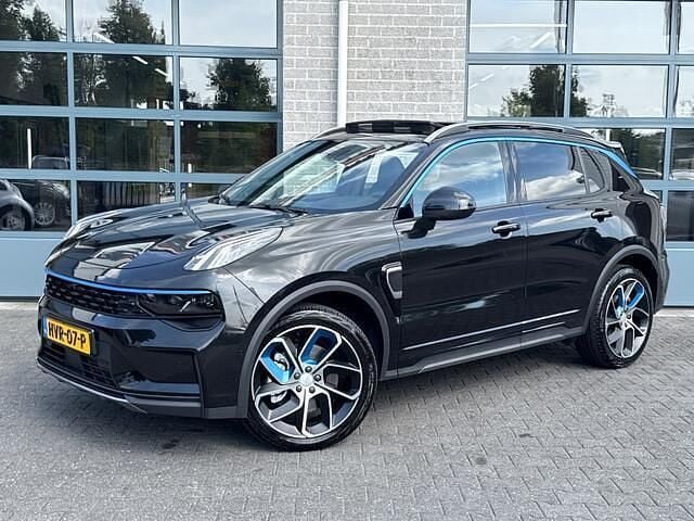 Zwart Gebruikt 2023 Lynk & Co 01 SUV | € 29.850 (Eerlijke prijs) - Afbeelding 1/4
