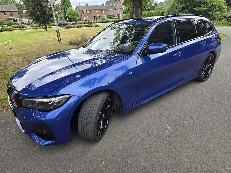 Blauw Gebruikt 2021 BMW 320 Stationwagen | € 34.950 (Eerlijke prijs) - Afbeelding 1/4