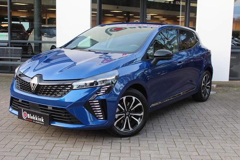 Blauw Occasion 2024 Renault Clio V Techno Hatchback | € 23.900 (Eerlijke prijs) - Afbeelding 1/4