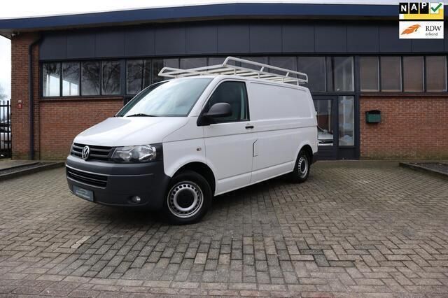 Wit Gebruikt 2010 VW T5 Van | € 9.950 (Duur) - Afbeelding 1/4