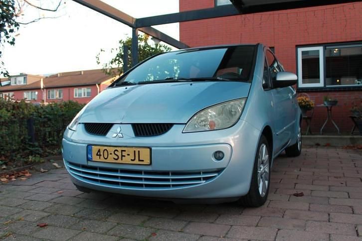 Blauw Gebruikt 2005 Mitsubishi Colt Hatchback | € 950 (Goede deal) - Afbeelding 1/4