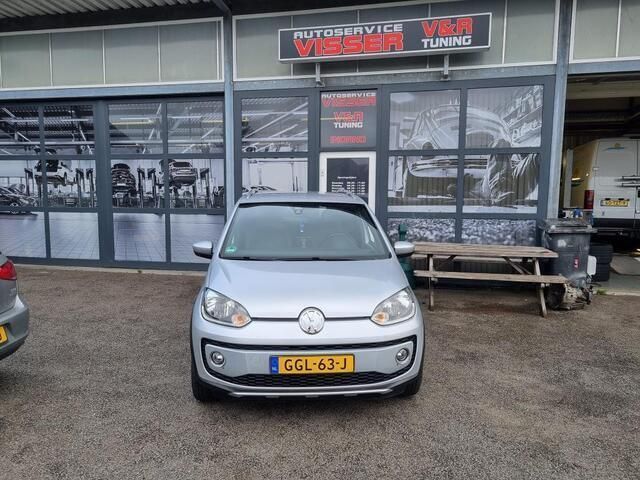 Grijs Gebruikt 2016 VW cross up! high up! Hatchback | € 7.450 (Goede deal) - Afbeelding 1/4
