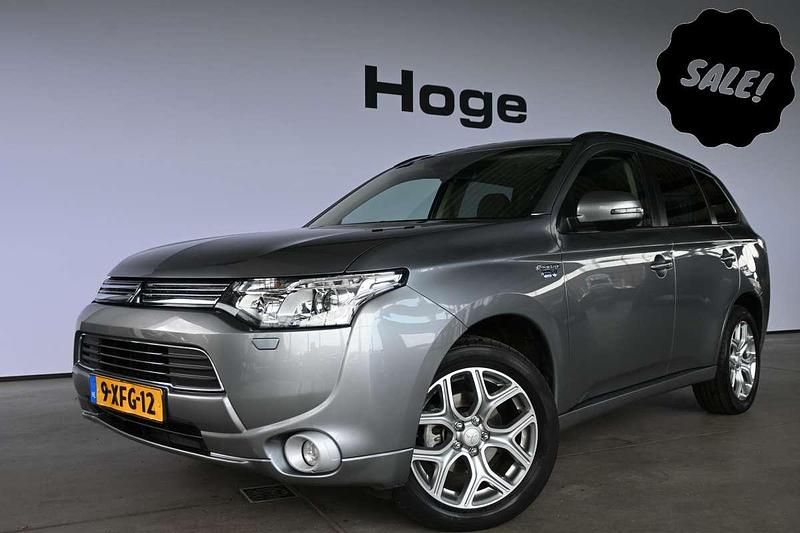 Grijs Gebruikt 2014 Mitsubishi Outlander P-HEV Instyle SUV | € 9.940 (Goede deal) - Afbeelding 1/4